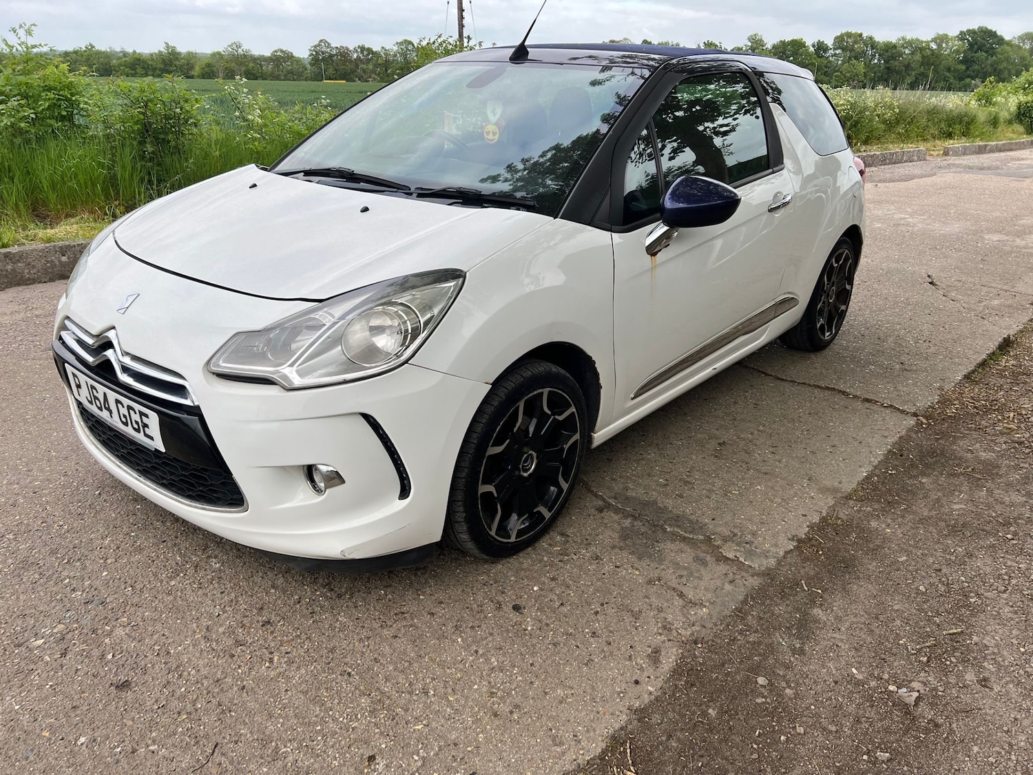 Used Citroen DS3 2014 for sale - 76609810: Photo 1