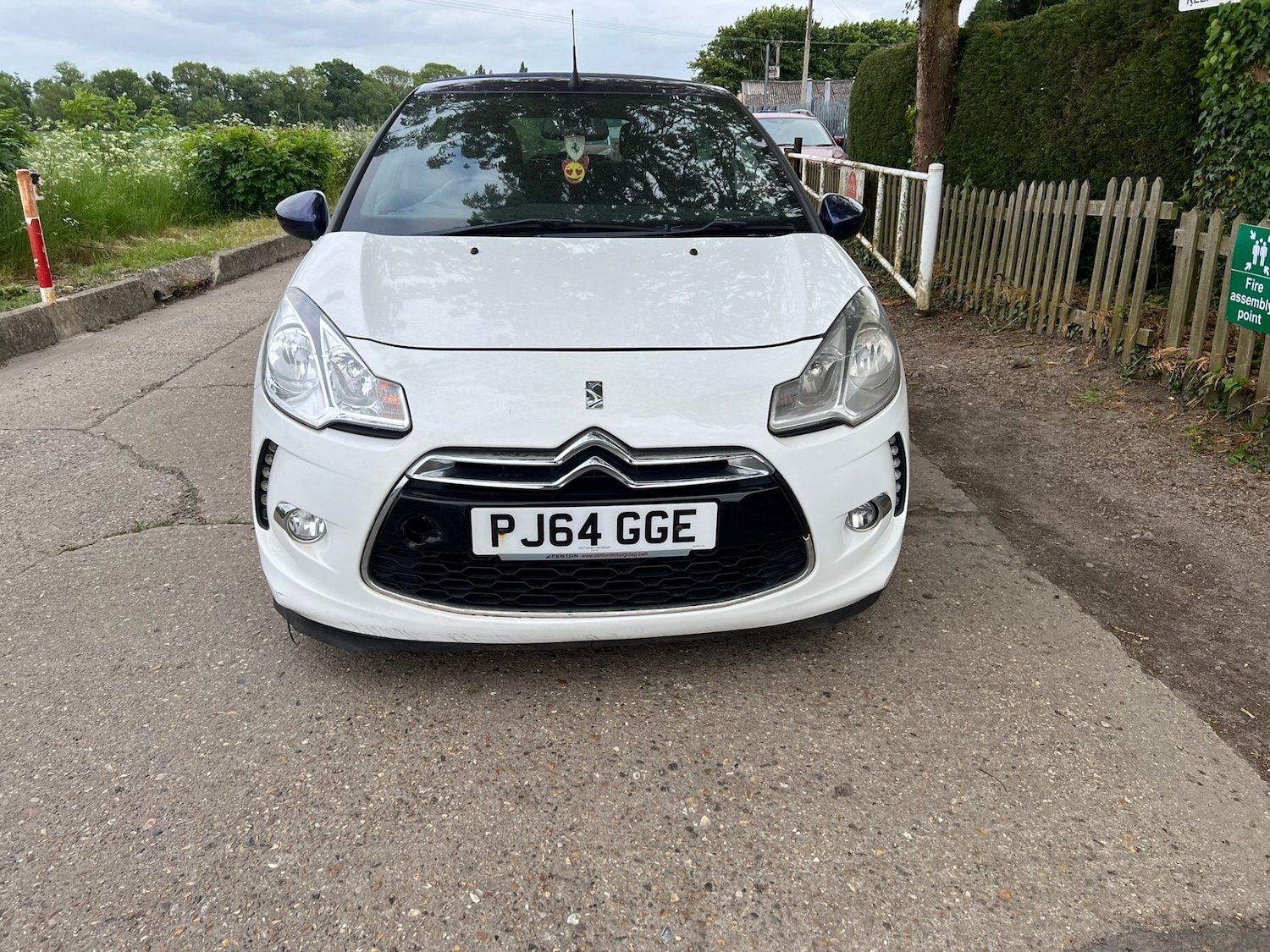 Used Citroen DS3 2014 for sale - 76609810: Photo 3