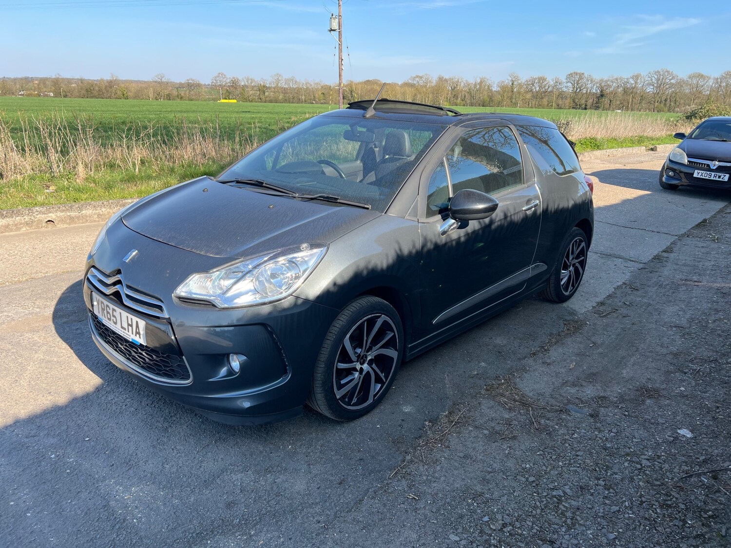 Used DS Automobiles DS 3 2015 for sale - 76610781: Photo 3