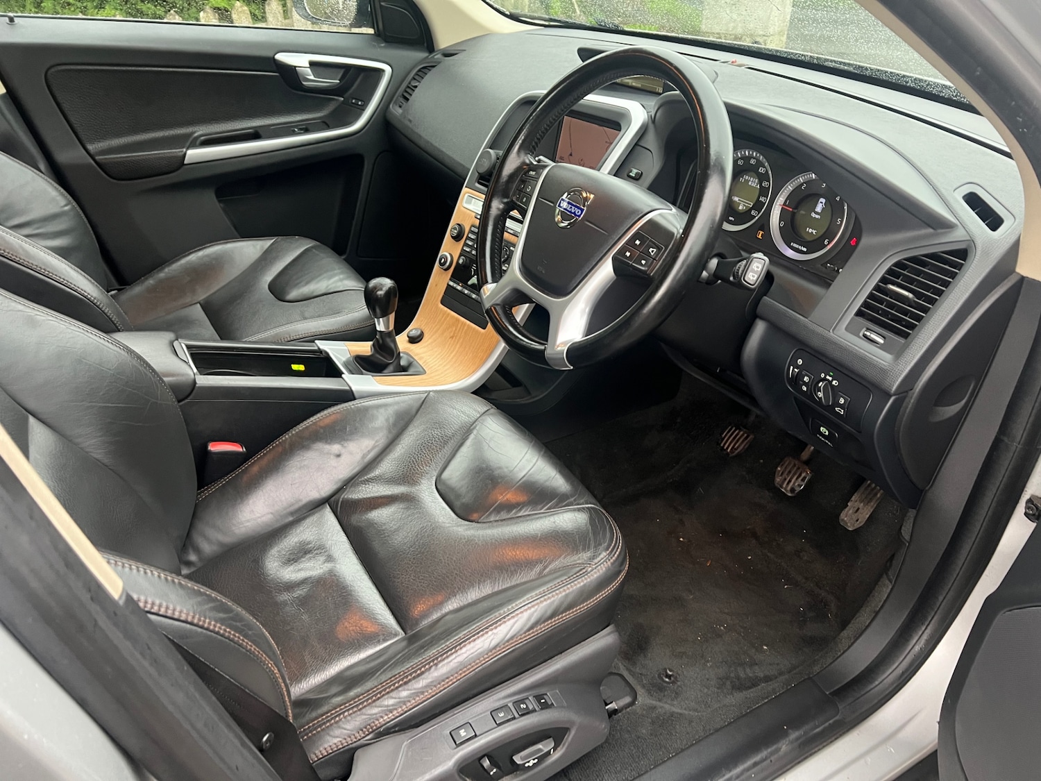 Used Volvo XC60 2010 for sale - 76627261: Photo 14