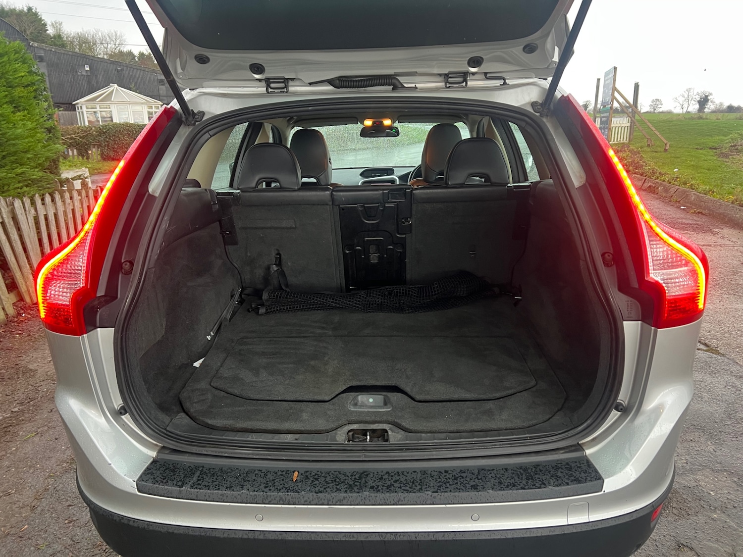 Used Volvo XC60 2010 for sale - 76627261: Photo 17