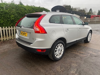 Used Volvo XC60 2010 for sale - 76627261: Photo