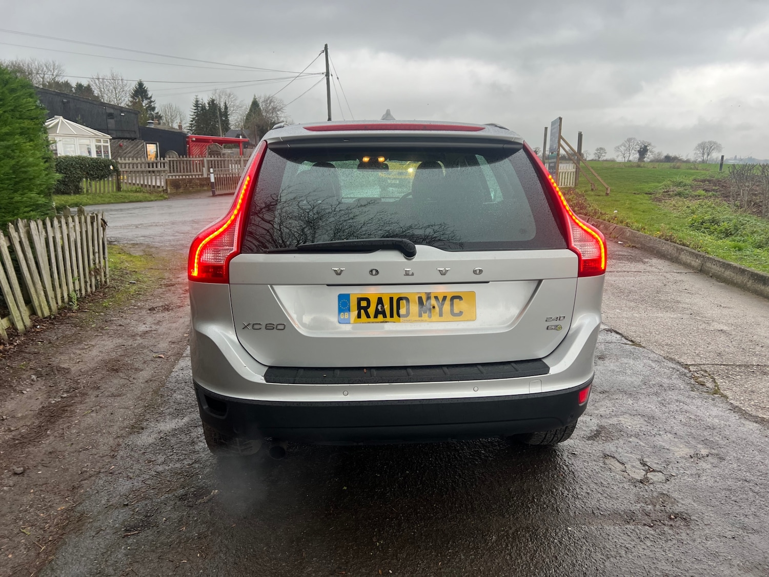 Used Volvo XC60 2010 for sale - 76627261: Photo 6