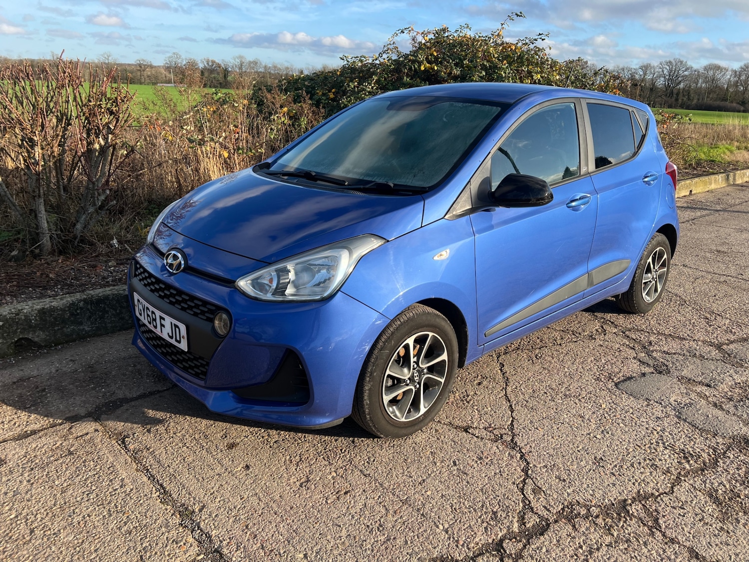 Used Hyundai i10 2018 for sale - 76799304: Photo 1