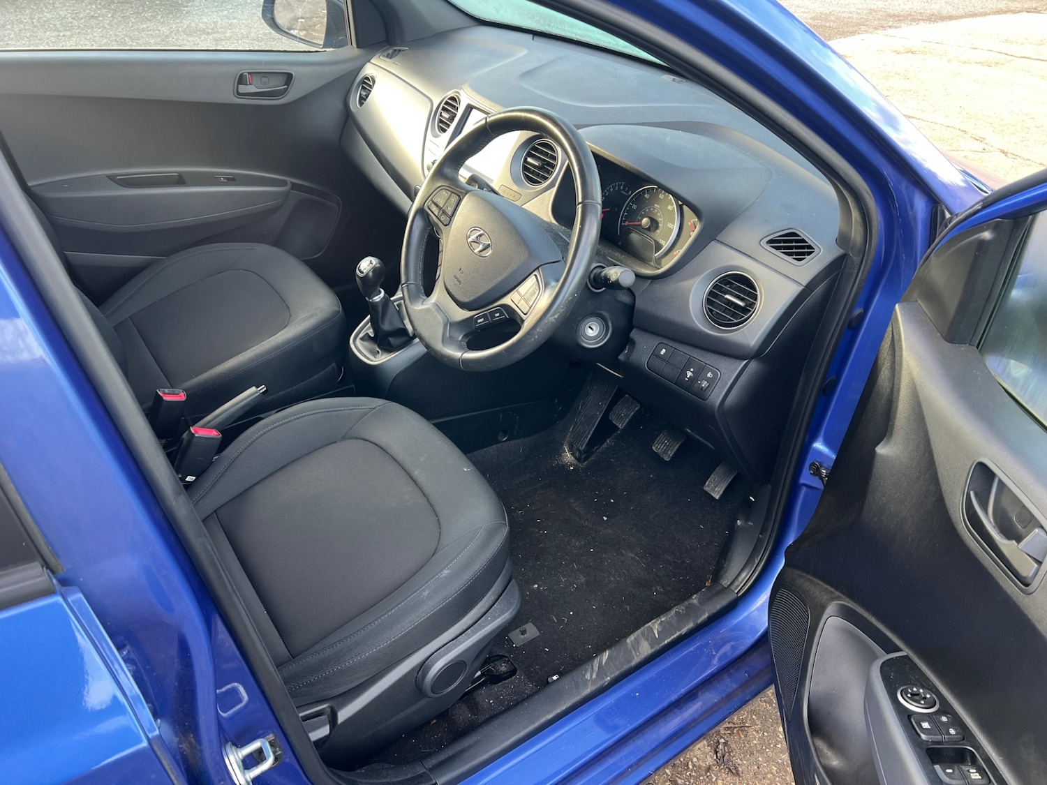 Used Hyundai i10 2018 for sale - 76799304: Photo 15