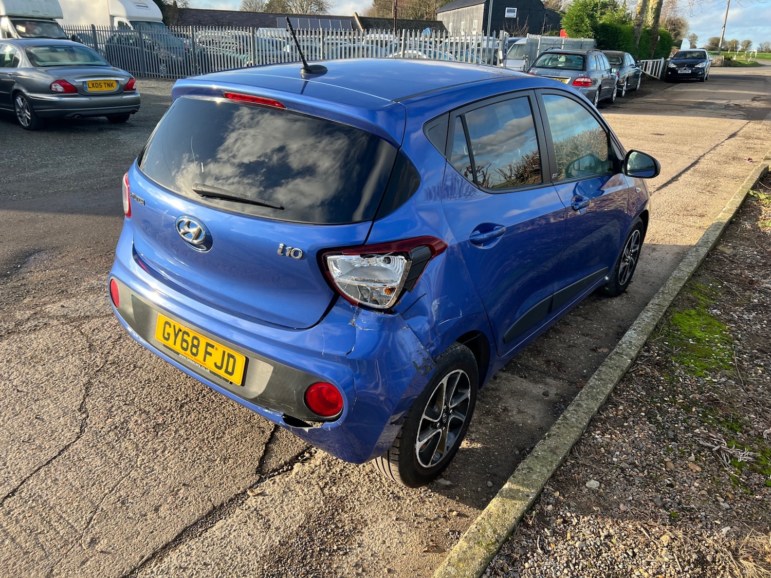 Used Hyundai i10 2018 for sale - 76799304: Photo 7