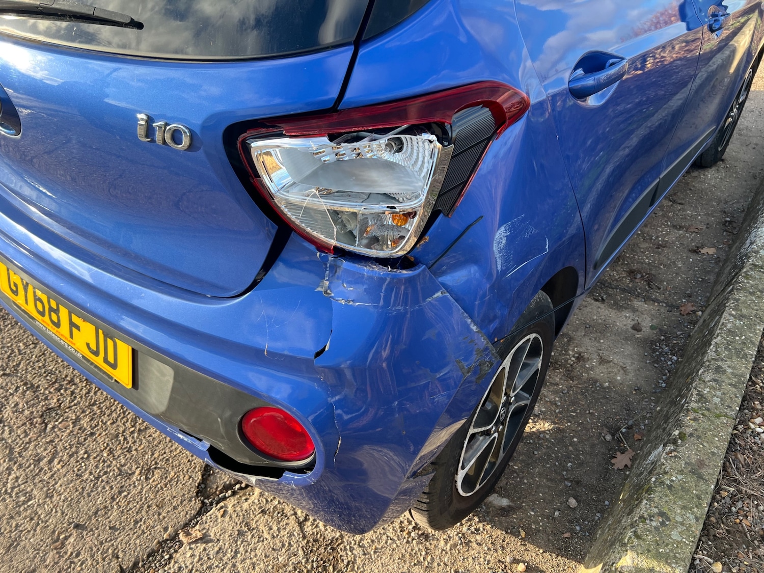 Used Hyundai i10 2018 for sale - 76799304: Photo 8