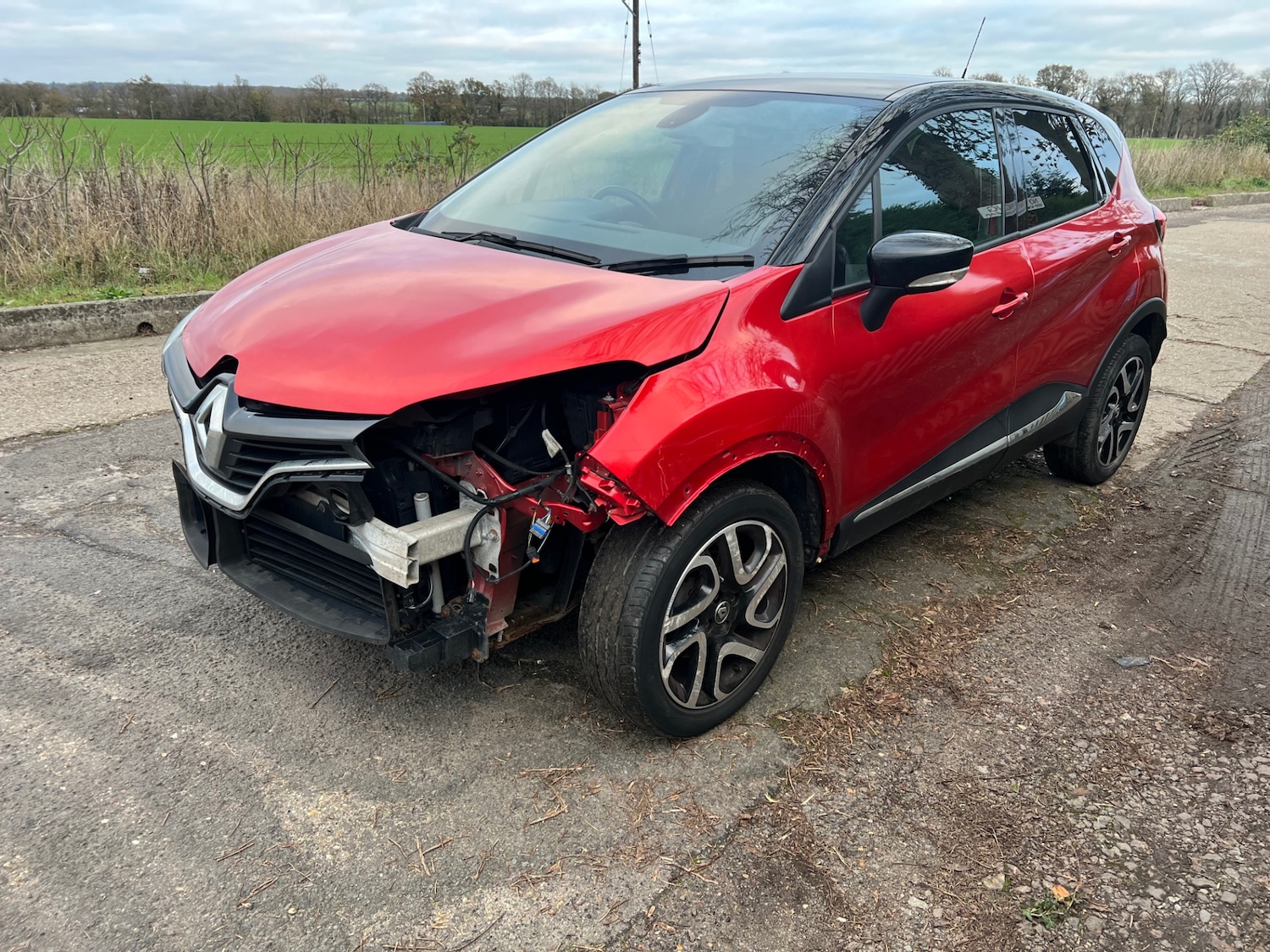 Used Renault Captur 2017 for sale - 76627070: Photo 1