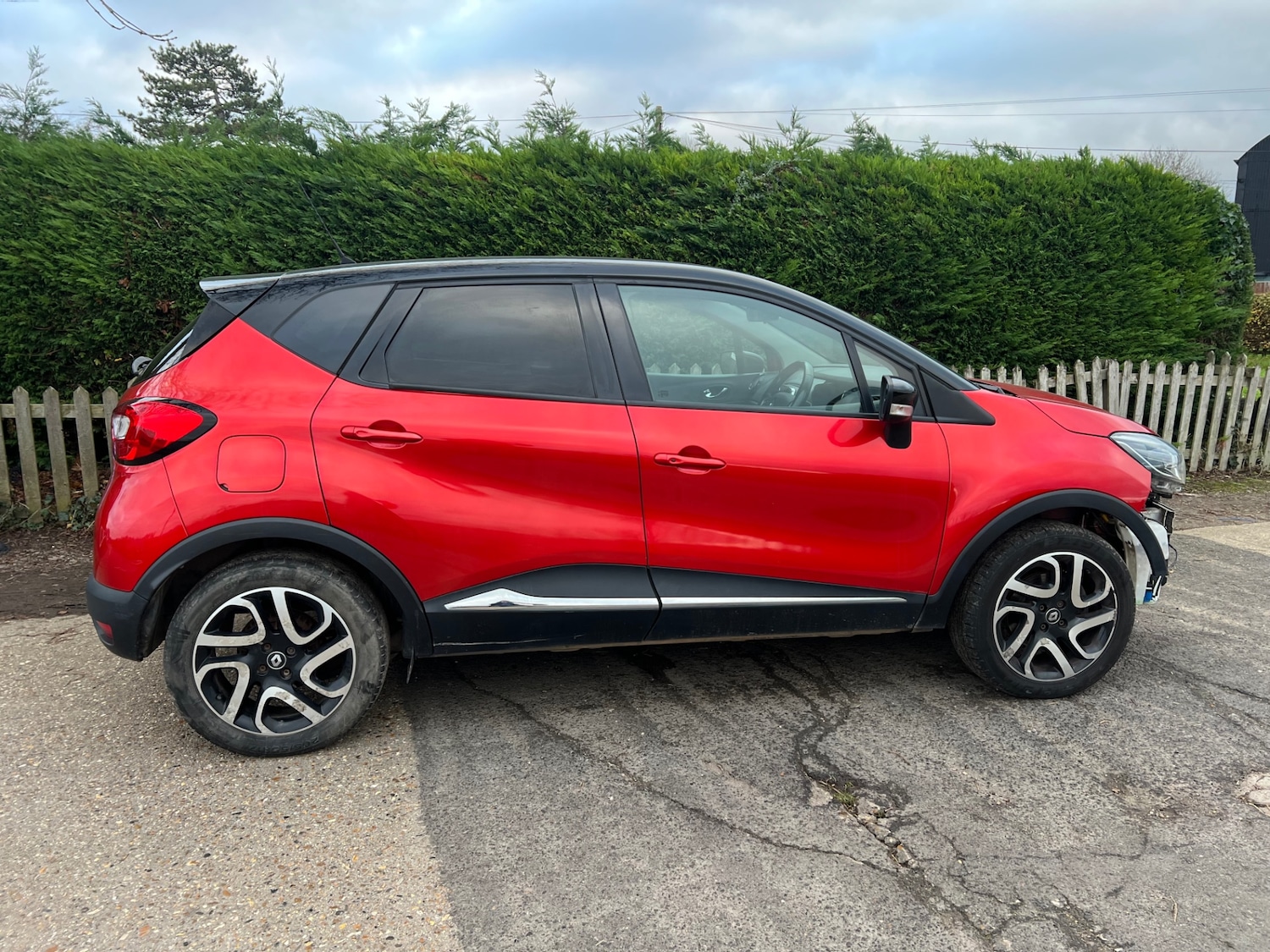 Used Renault Captur 2017 for sale - 76627070: Photo 11