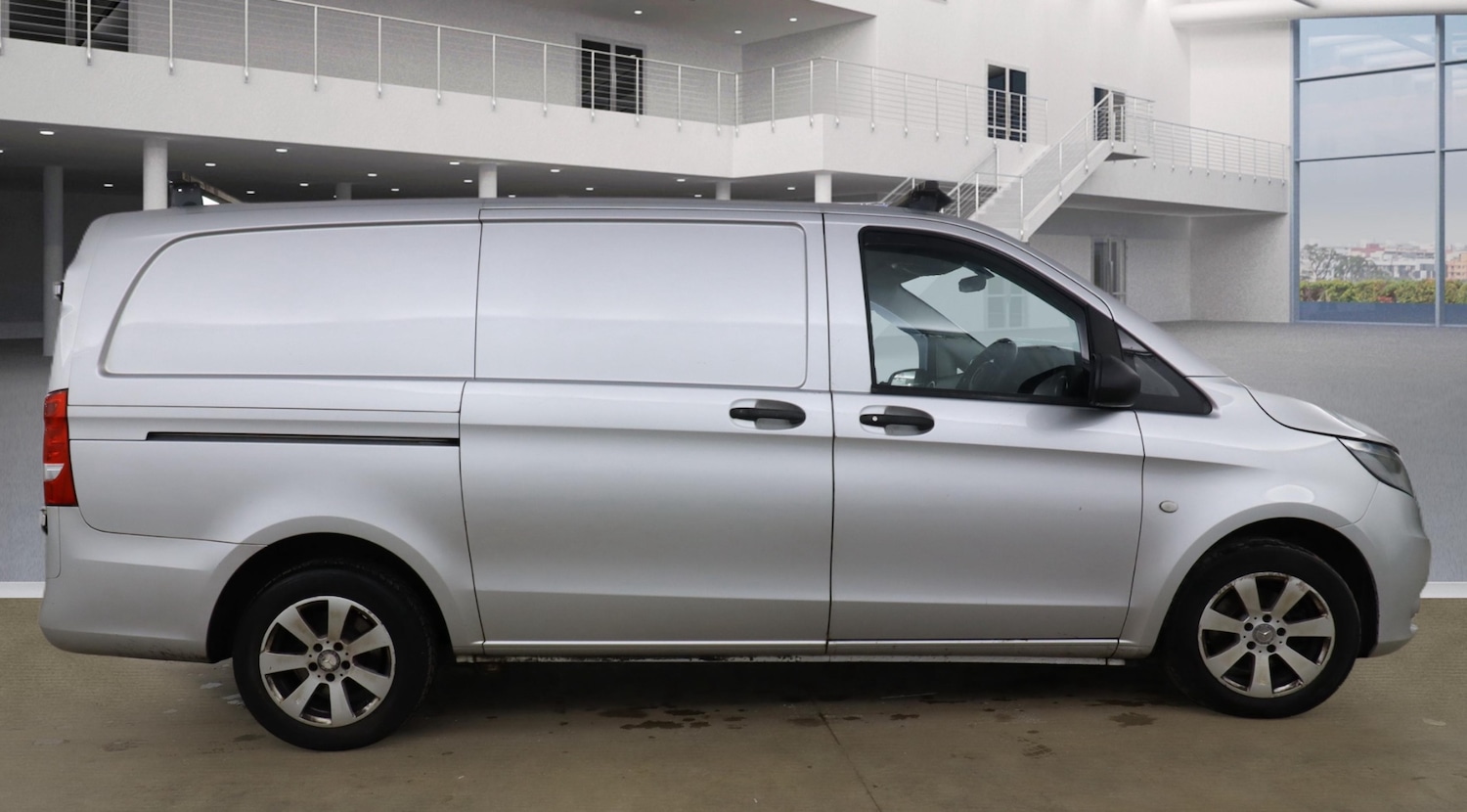 Used Mercedes-Benz Vito 2015 for sale - 77101398: Photo 4