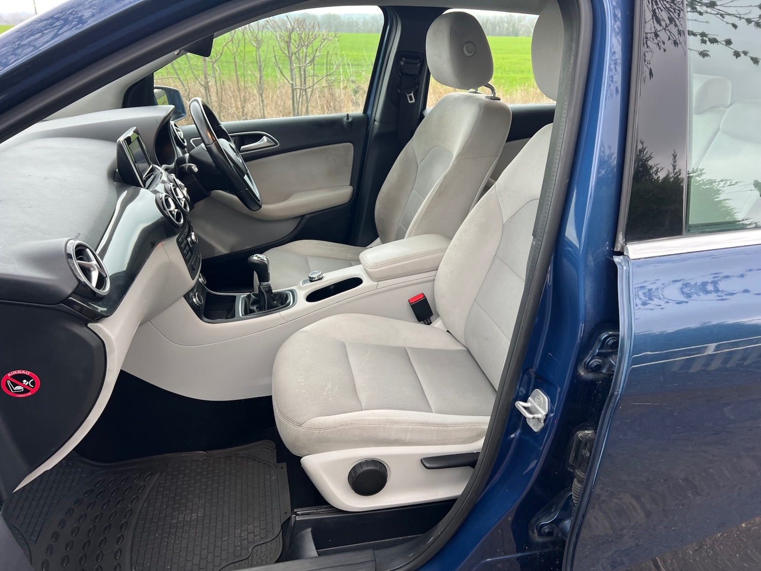 Used Mercedes-Benz B Class 2012 for sale - 77409811: Photo 11