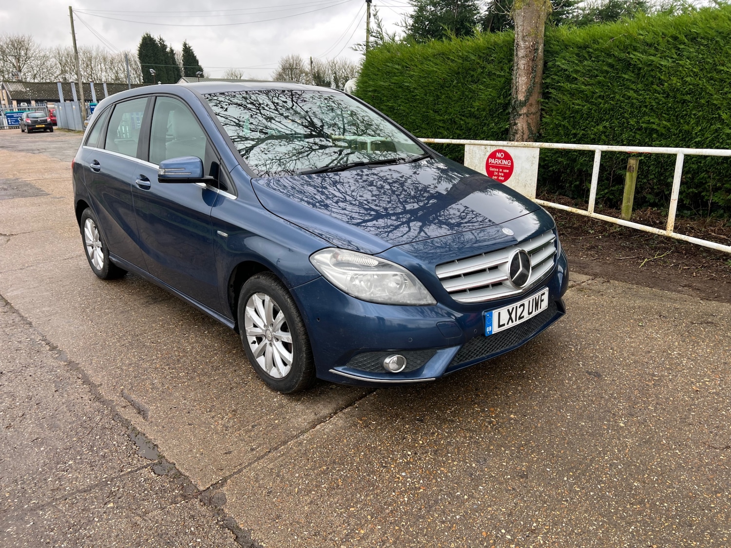 Used Mercedes-Benz B Class 2012 for sale - 77409811: Photo 2