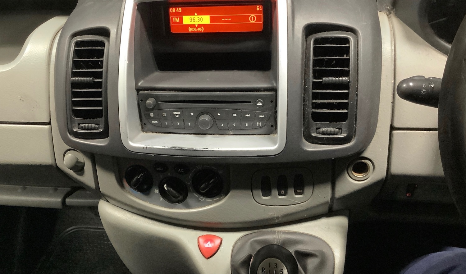 Used Vauxhall Vivaro 2013 for sale - 77508654: Photo 9