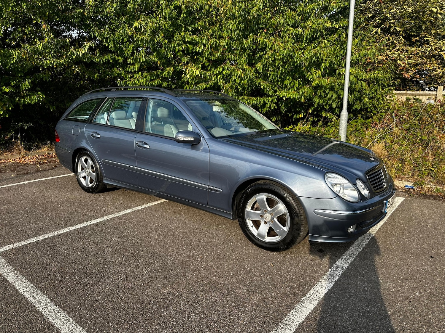 Used Mercedes-Benz E Class 2003 for sale - 76641676: Photo 1