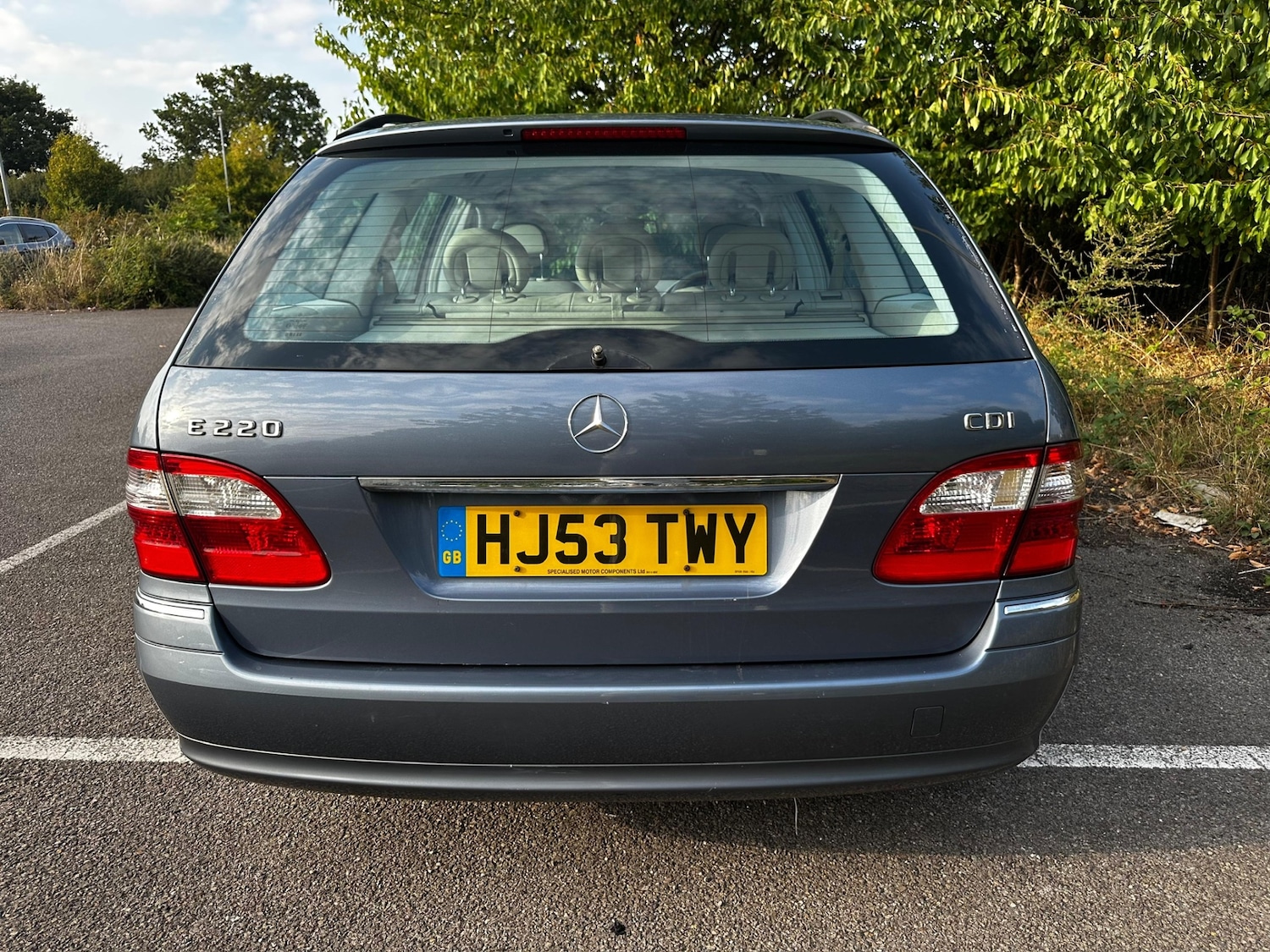 Used Mercedes-Benz E Class 2003 for sale - 76641676: Photo 10
