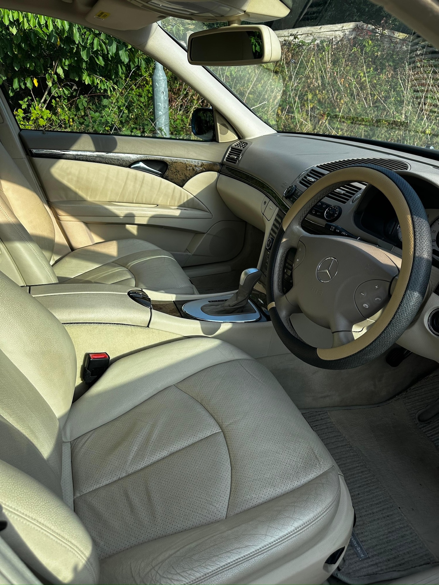 Used Mercedes-Benz E Class 2003 for sale - 76641676: Photo 11