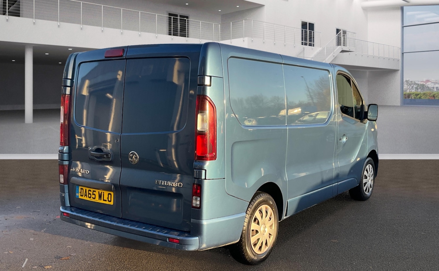 Used Vauxhall Vivaro 2015 for sale - 77053009: Photo 3