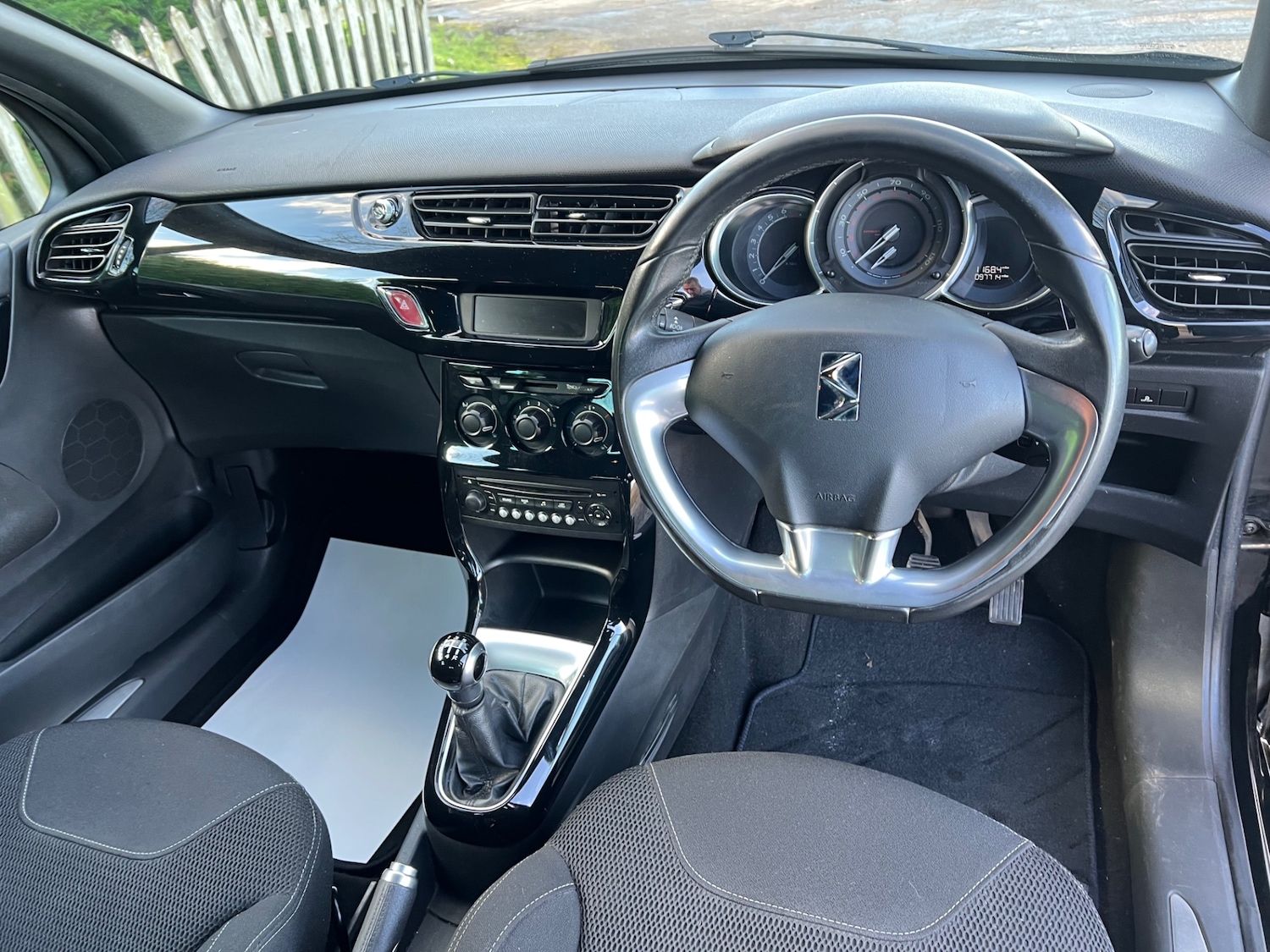 Used Citroen DS3 2013 for sale - 76670913: Photo 13