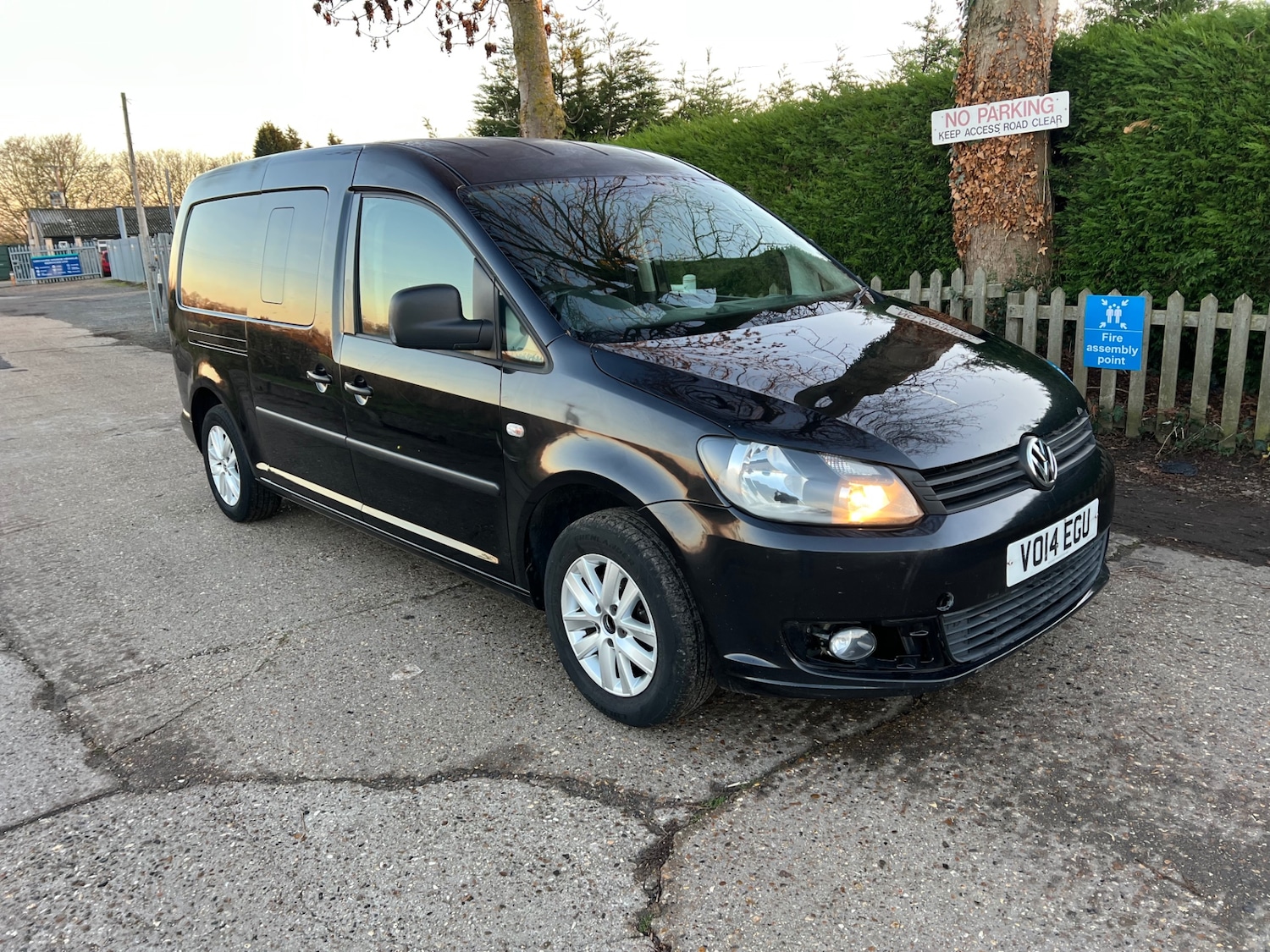 Used Volkswagen Caddy Maxi 2014 for sale - 76627267: Photo 2