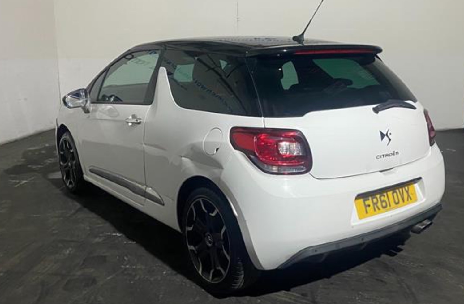 Used Citroen DS3 2011 for sale - 76643664: Photo 4