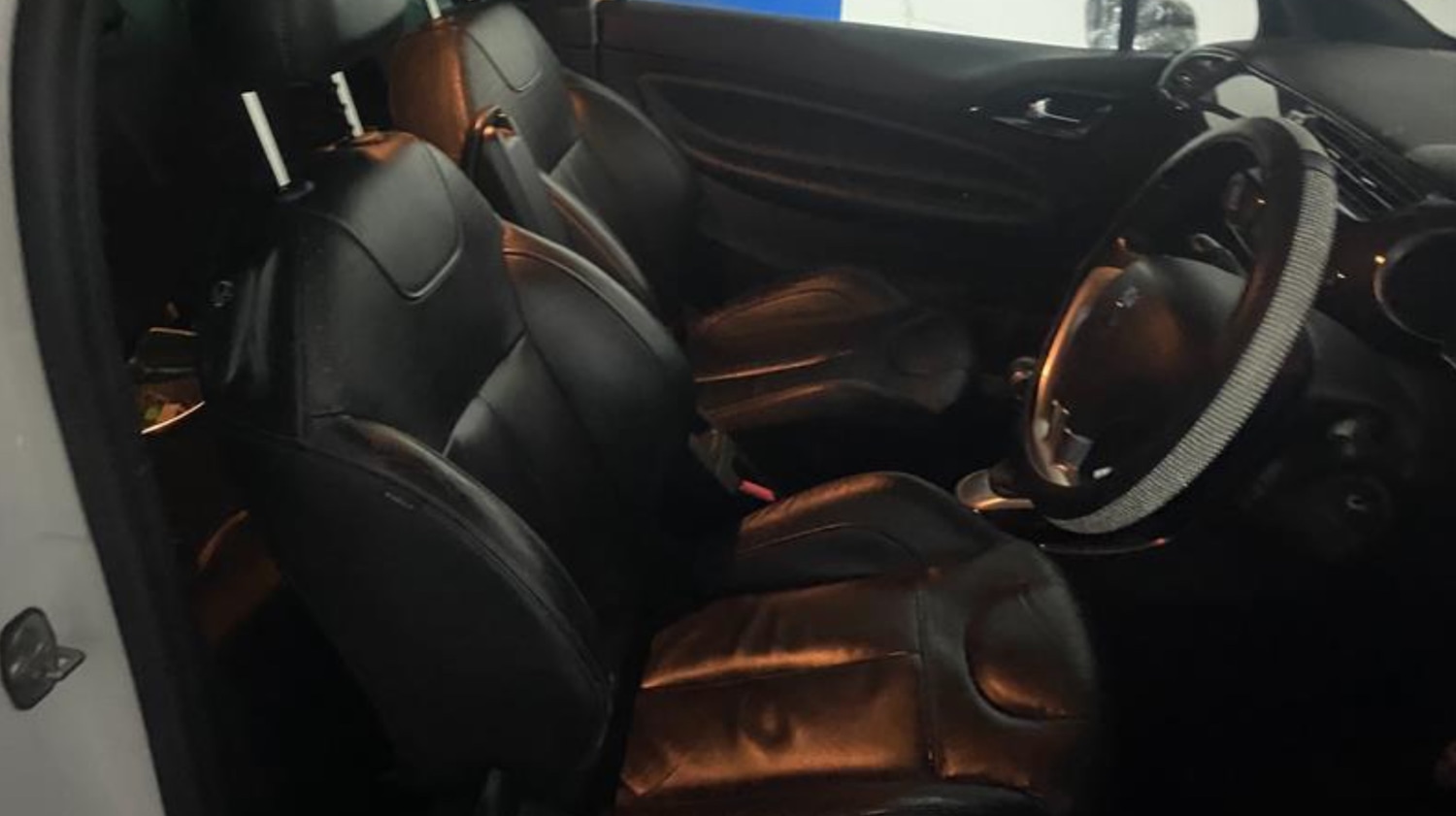 Used Citroen DS3 2011 for sale - 76643664: Photo 7