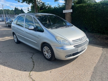 Used Citroen Xsara Picasso 2010 for sale - 78889400: Photo