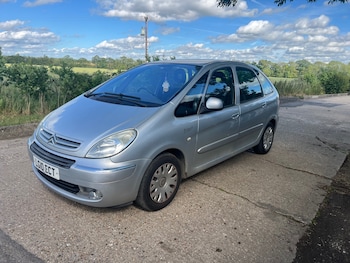 Used Citroen Xsara Picasso 2010 for sale - 78889400: Photo