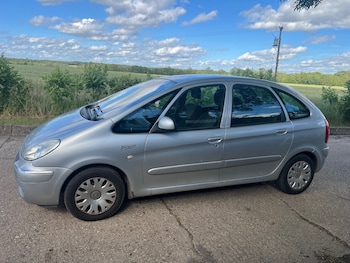 Used Citroen Xsara Picasso 2010 for sale - 78889400: Photo