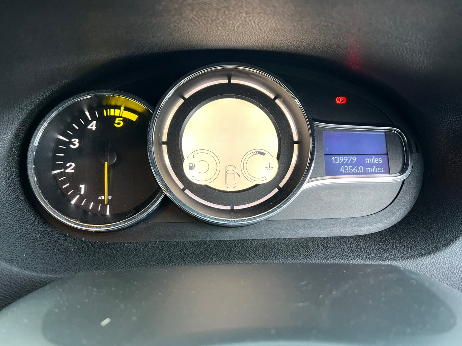 Used Renault Megane 2013 for sale - 77104091: Photo 14