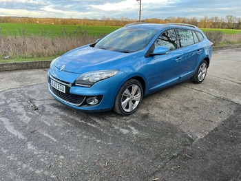 Used Renault Megane 2013 for sale - 77104091: Photo