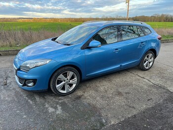 Used Renault Megane 2013 for sale - 77104091: Photo