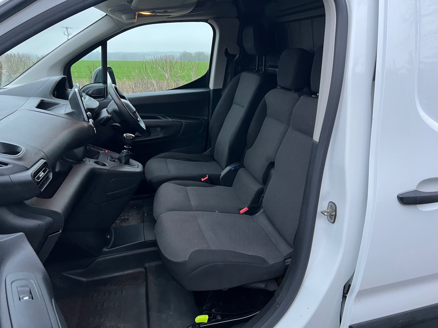 Used Peugeot Partner 2022 for sale - 76986697: Photo 12