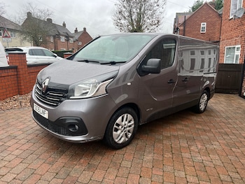Renault Trafic feature image