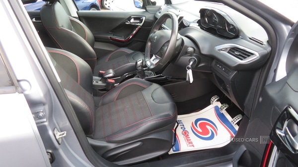 Used Peugeot 2008 2017 for sale - 76500475: Photo 3