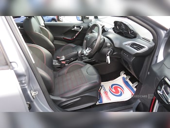 Used Peugeot 2008 2017 for sale - 76500475: Photo