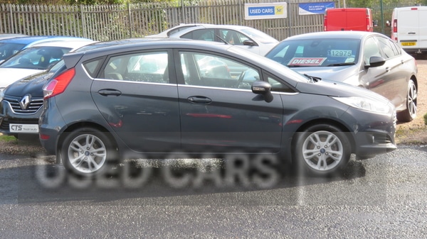 Used Ford Fiesta 2015 for sale - 78059115: Photo 2