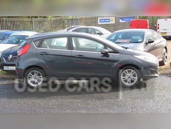 Used Ford Fiesta 2015 for sale - 78059115: Photo