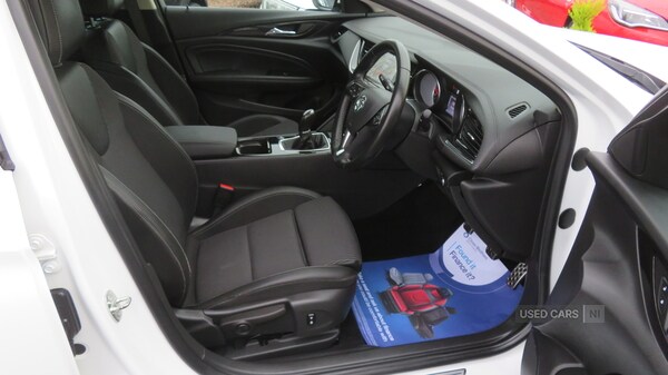 Used Vauxhall Insignia 2017 for sale - 76825669: Photo 7