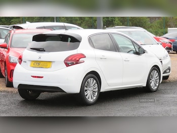 Used Peugeot 208 2018 for sale - 79374975: Photo