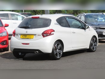 Used Peugeot 208 2016 for sale - 79039596: Photo