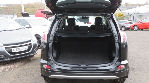 Used Toyota RAV4 2016 for sale - 77825424: Photo 9