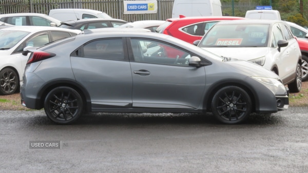 Used Honda Civic 2017 for sale - 77684608: Photo 2