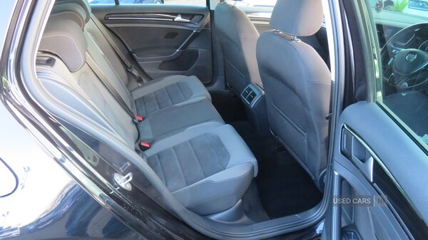 Used Volkswagen Golf 2017 for sale - 76585850: Photo 9