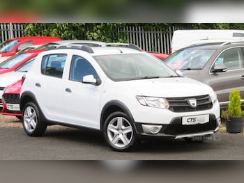 Used Dacia Sandero Stepway 2015 for sale - 79085933: Photo