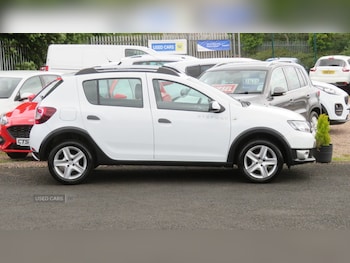 Used Dacia Sandero Stepway 2015 for sale - 79085933: Photo