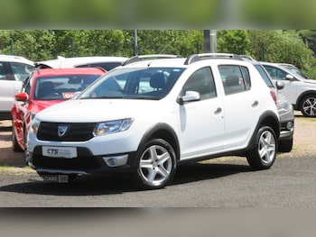 Used Dacia Sandero Stepway 2015 for sale - 79085933: Photo