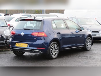 Used Volkswagen Golf 2017 for sale - 77041309: Photo