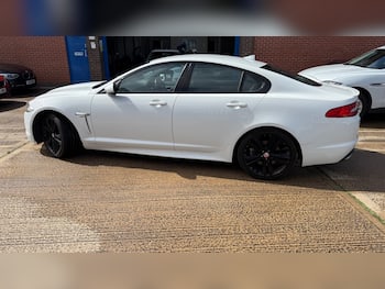 Used Jaguar XF 2014 for sale - 79547008: Photo