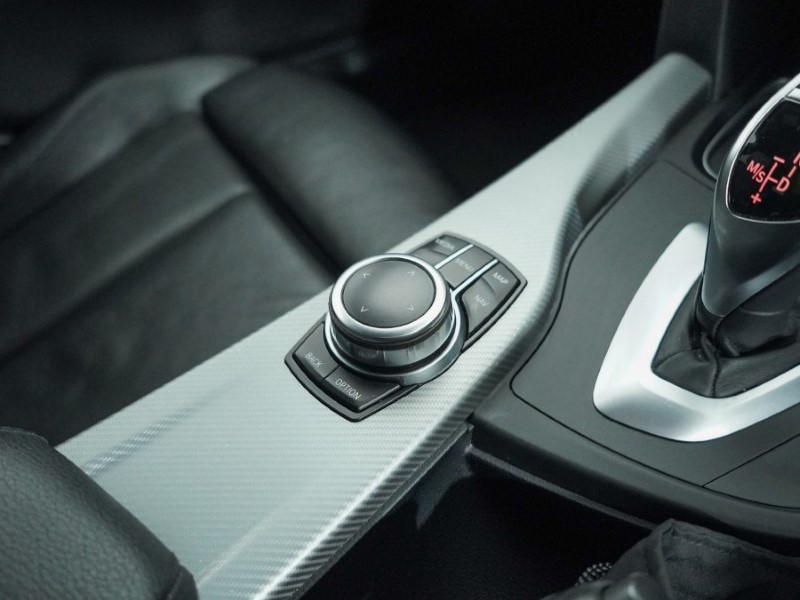 Used BMW 3 Series 2018 for sale - 77391853: Photo 24