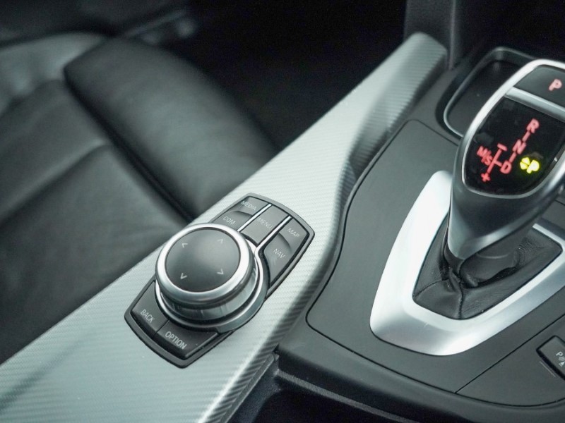 Used BMW 3 Series 2018 for sale - 77391853: Photo 26